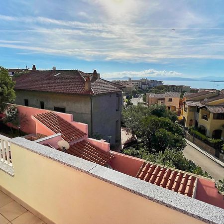 Apartmán Tramontana Vista Mare 300M Dalla Spiaggia Golfo Aranci Exteriér fotografie