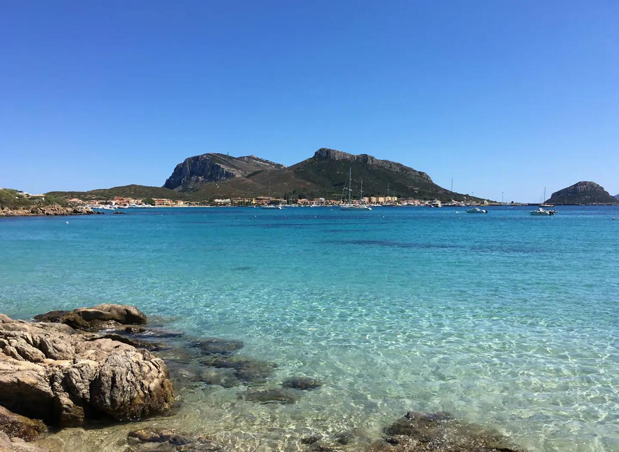 Apartmán Tramontana Vista Mare 300M Dalla Spiaggia Golfo Aranci Exteriér fotografie